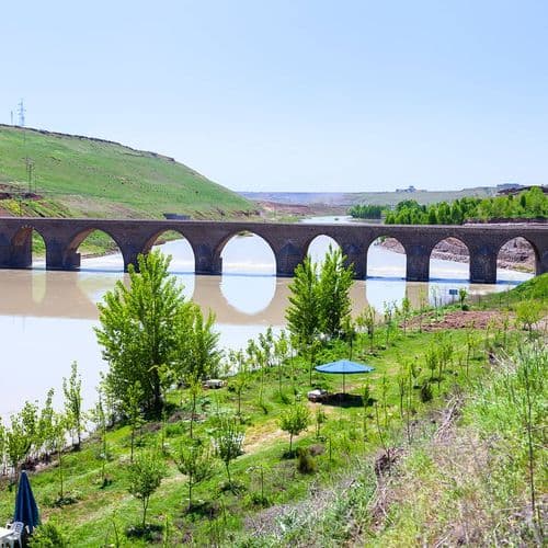 Ongözlü Bridge Diyarbakır