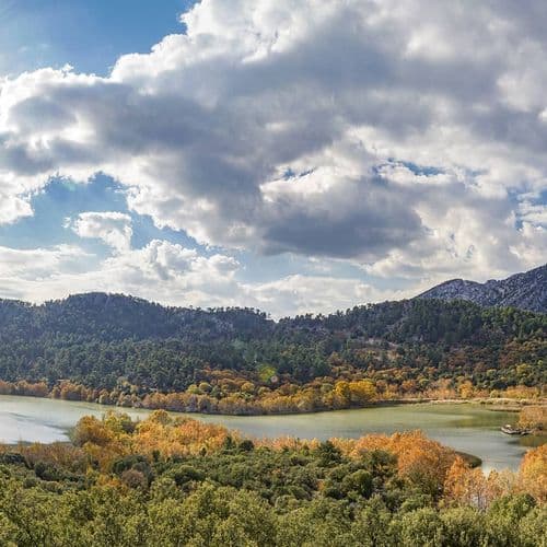 منتزه بحيرة كوفادا