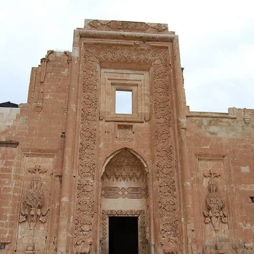 İshak Paşa Sarayı