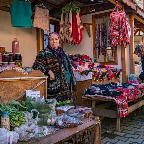Akçakoca Yukarı Mahalle Regional Market
