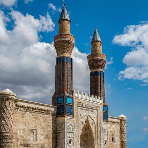 Gök Madrasa, Sivas