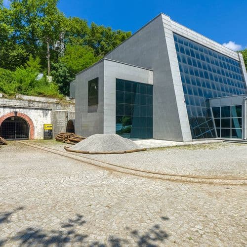 宗古爾達克礦山博物館