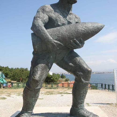 Seyit Onbaşı Monument and Mecidiye Bastion