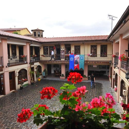 Atlıhan Handicrafts Market