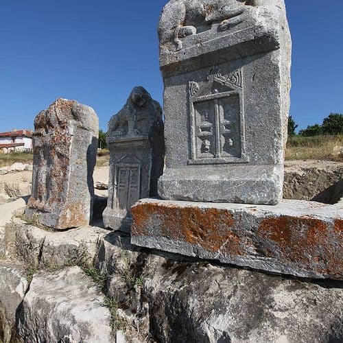 Underground Settlements of Han District