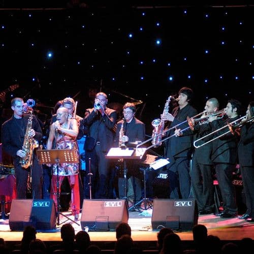 مهرجان إزمير السادس عشر للجاز الأوروبي، دي دي بريدجووتر