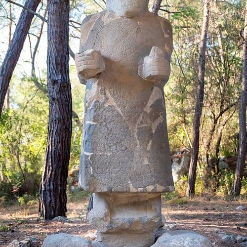 Osmaniye(奥斯曼尼耶)Karatepe(卡拉泰佩) Aslantaş(阿斯兰塔斯)的堡垒Azatiwadaya