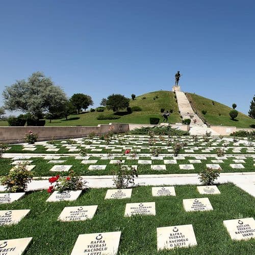 Dumlupınar Martyrs Cemetery