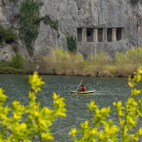 Asarkale Kral Kaya Tomb