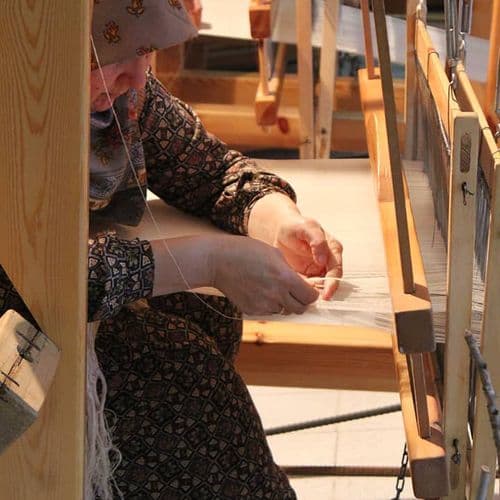 Karacakılavuz Weavings Making Process