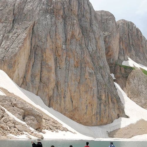 Buyer Baba Krater Gölü