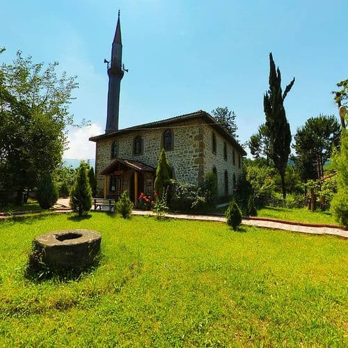 Uğurlu Village Yeni Meze Mosque