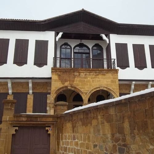 Karslıoğlu Konak (Villa)
